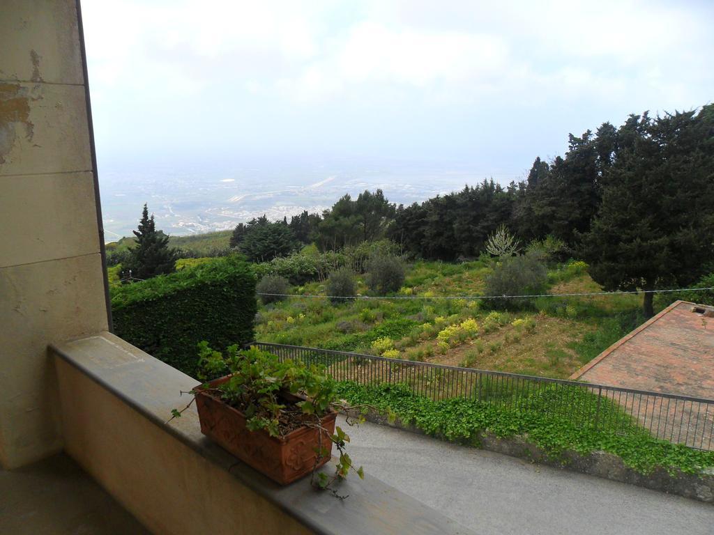 Eremo Hotel Casa Del Sorriso Erice Εξωτερικό φωτογραφία